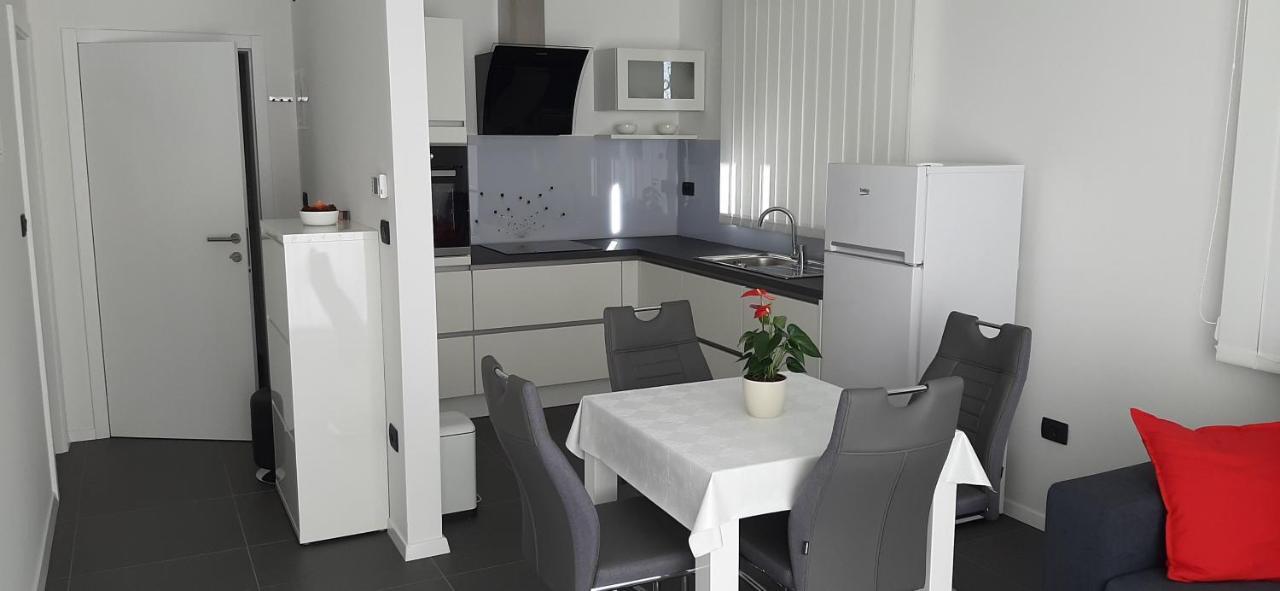 Seaview Apartments Hoja Izola Ngoại thất bức ảnh