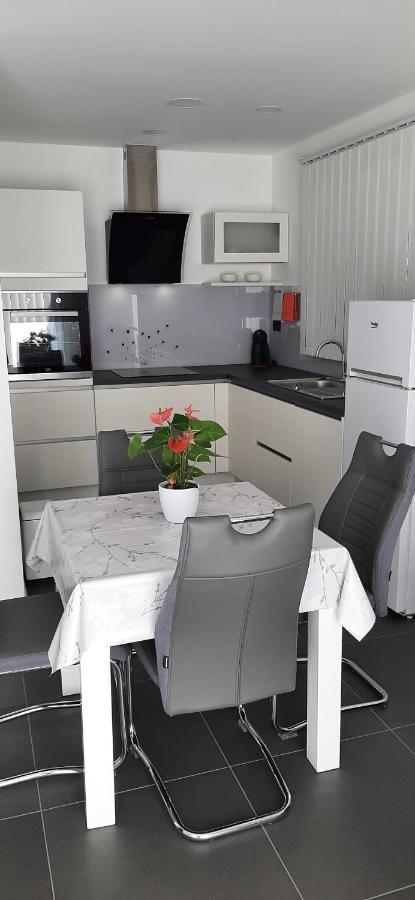 Seaview Apartments Hoja Izola Ngoại thất bức ảnh
